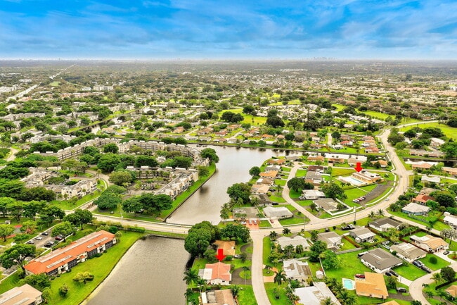 Building Photo - 9603 NW 67th Ct