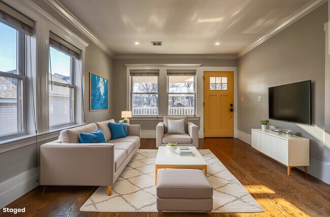 Building Photo - 40 Grant St