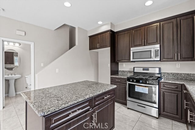 Building Photo - 915 S Belterra Way
