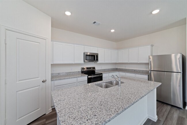 Building Photo - 31030 Gayle Prairie Oaks St