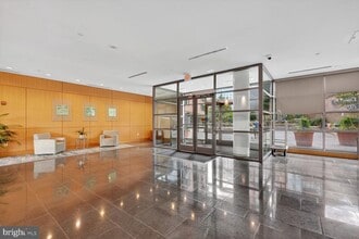 Building Photo - 2001 15th St N