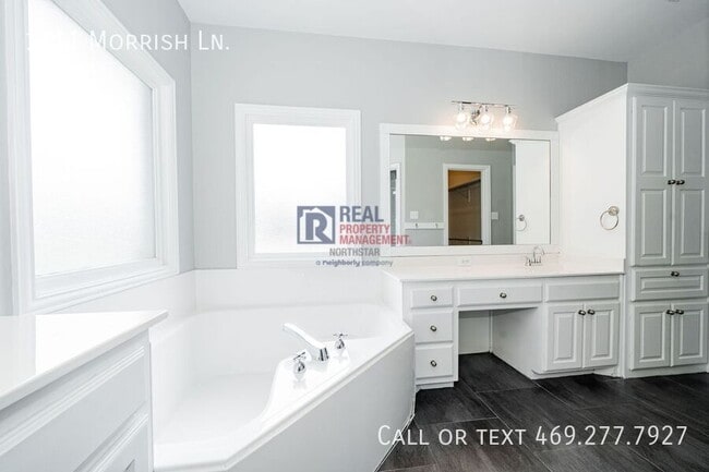 Building Photo - 1711 Morrish Ln