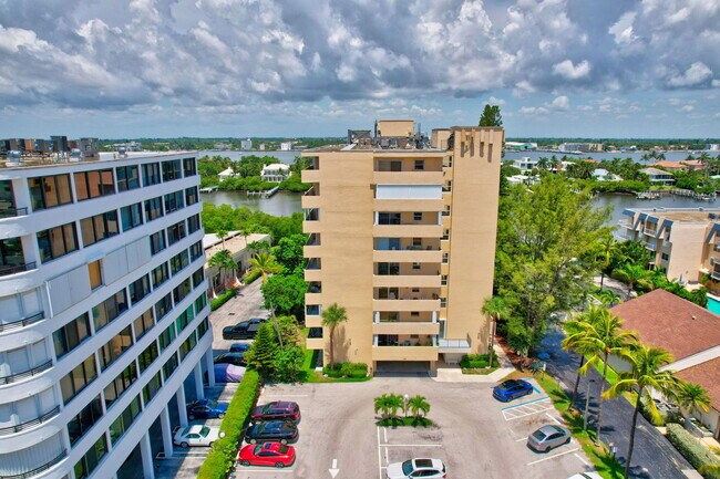 Building Photo - 3581 S Ocean Blvd