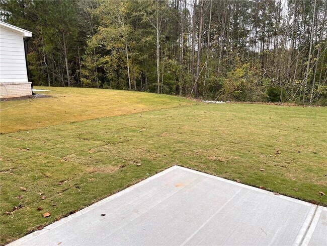 Building Photo - 3750 Crestland Ln
