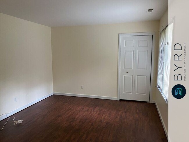 Building Photo - 14302 Regatta Pointe Rd