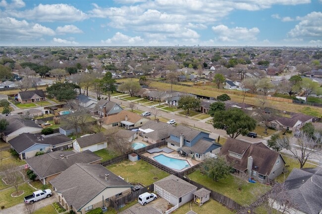 Building Photo - 12123 Monticeto Ln