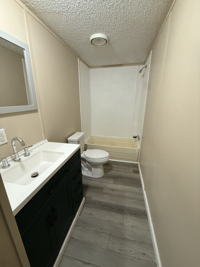 Building Photo - 738 Old Clemson Hwy