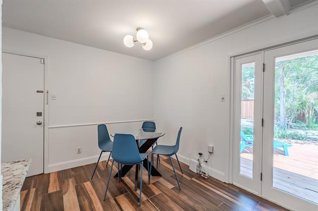 Building Photo - 3347 Latham Dr