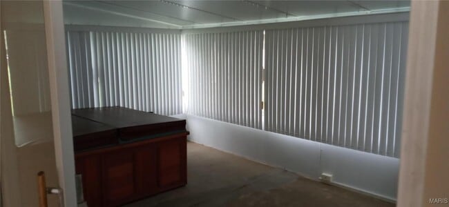 Building Photo - 15 Sunnyfield Rd