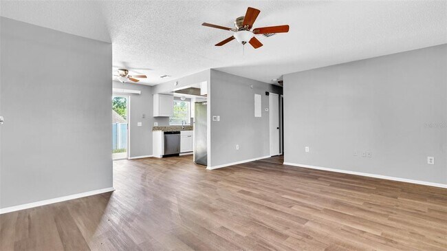 Building Photo - 1271 Sylvia Ave