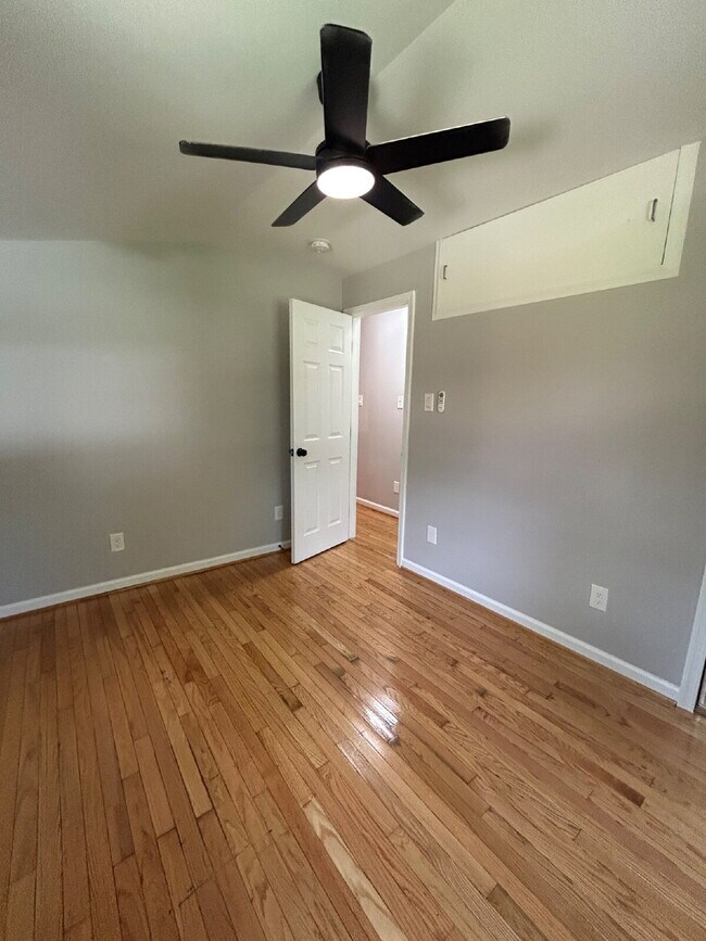 Building Photo - Newly Renovated 3-Bedroom, 2-Bath Home with Spacious Deck & Large Yard