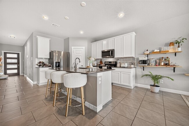 Building Photo - 7211 Colwyn Bay Trl