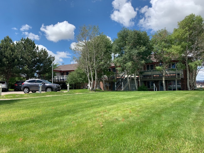 Building Photo - 1604 Sand Ct