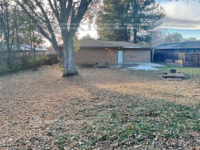 Building Photo - 848 Hubbard Dr