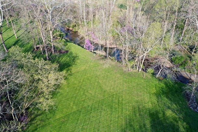 Building Photo - Beautiful, one of a kind property on four ...