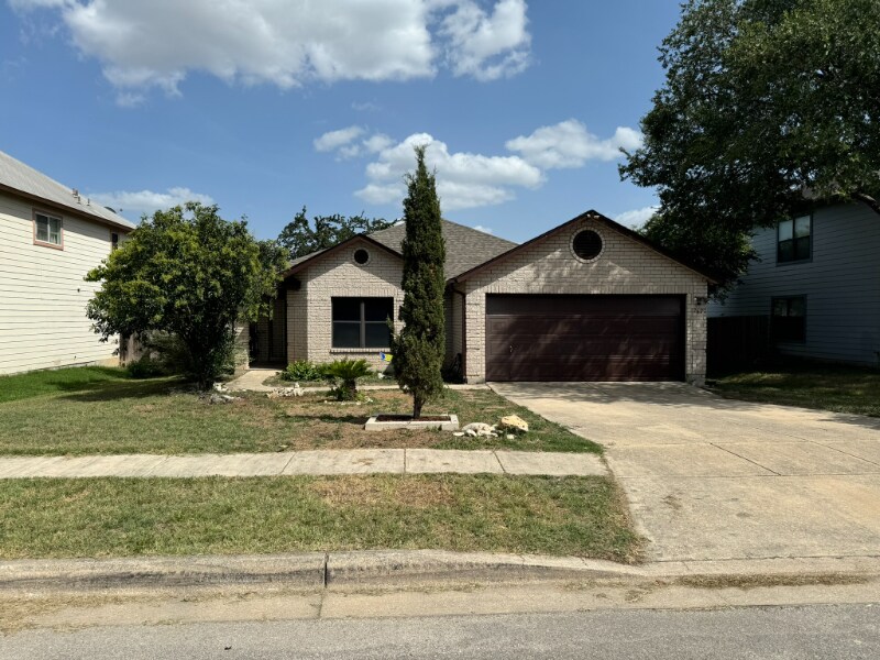 Building Photo - 7622 Forest Vale