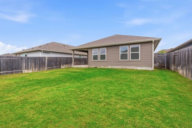 Building Photo - 2807 Rustic Hills Dr