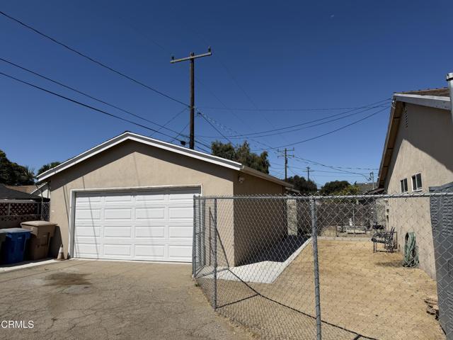 Building Photo - 6008 Woodland St