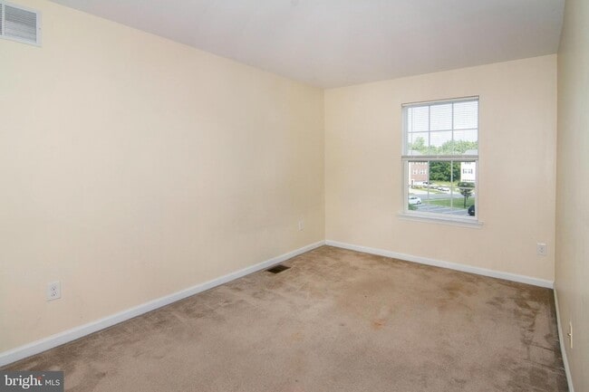 Building Photo - 517 Boxwood Ln