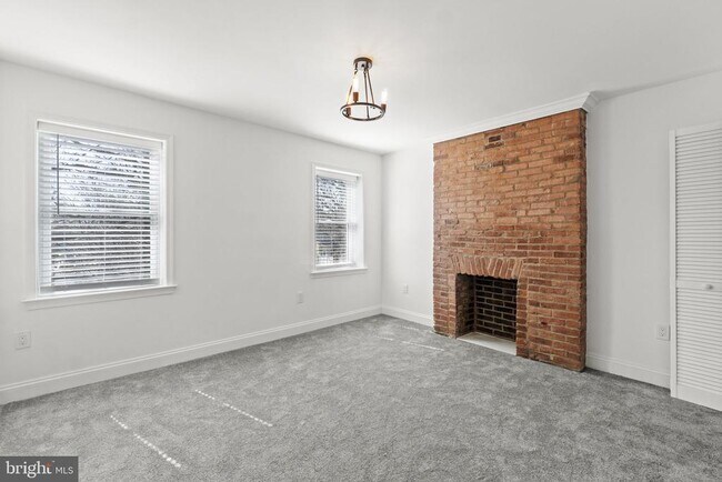 Building Photo - 1008 Boyd St