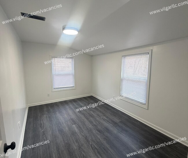 Building Photo - Newly Renovated 3-Bedroom • 1-Bathroom Home