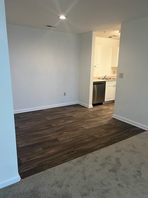 Building Photo - 33 Hamiltons Harbor Dr