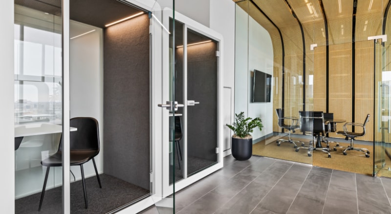 Building Photo - 331 W Illinois St