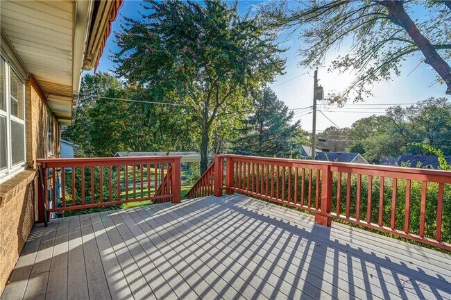 Building Photo - Coming Soon - Charming 3-Bedroom Home with Fenced Yard & Spacious Deck in Kansas City