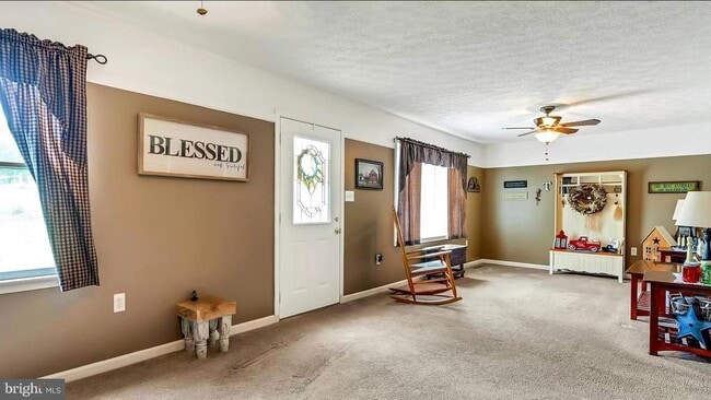 Building Photo - 38426 Laurel Ridge Ct