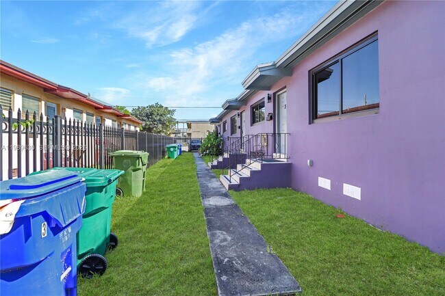 Building Photo - 98 NE 71st St