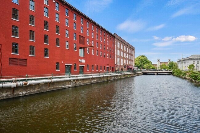 Building Photo - 17 Kearney Square