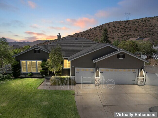 Building Photo - 34677 Desert Rd