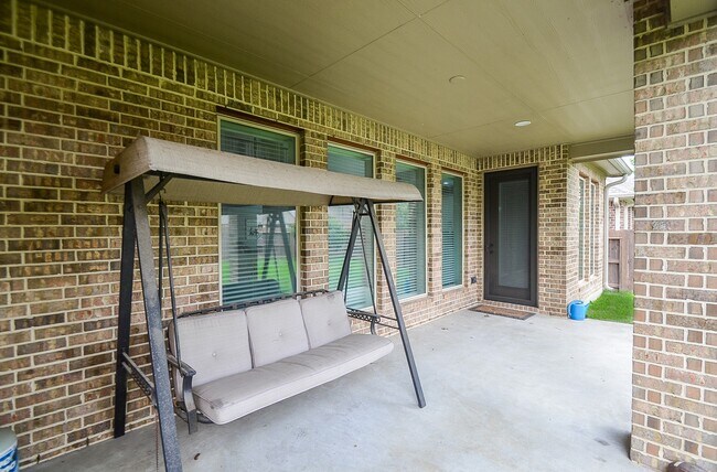 Building Photo - 16835 Fowler Pines Dr