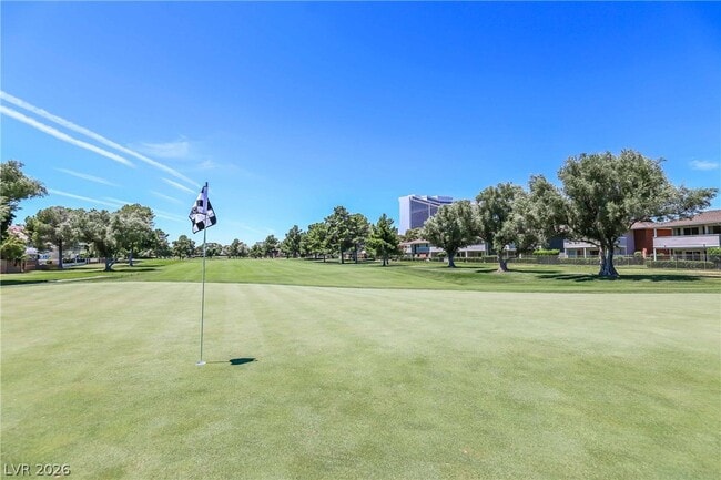 Building Photo - 683 Oakmont Ave