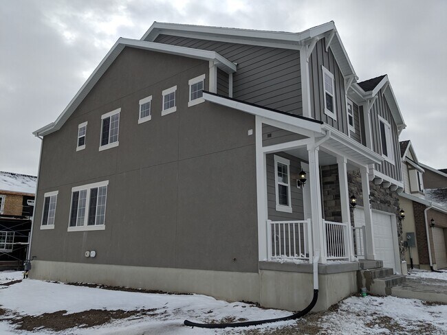 Building Photo - Available Now | Spacious 3-Bedroom Home wi...