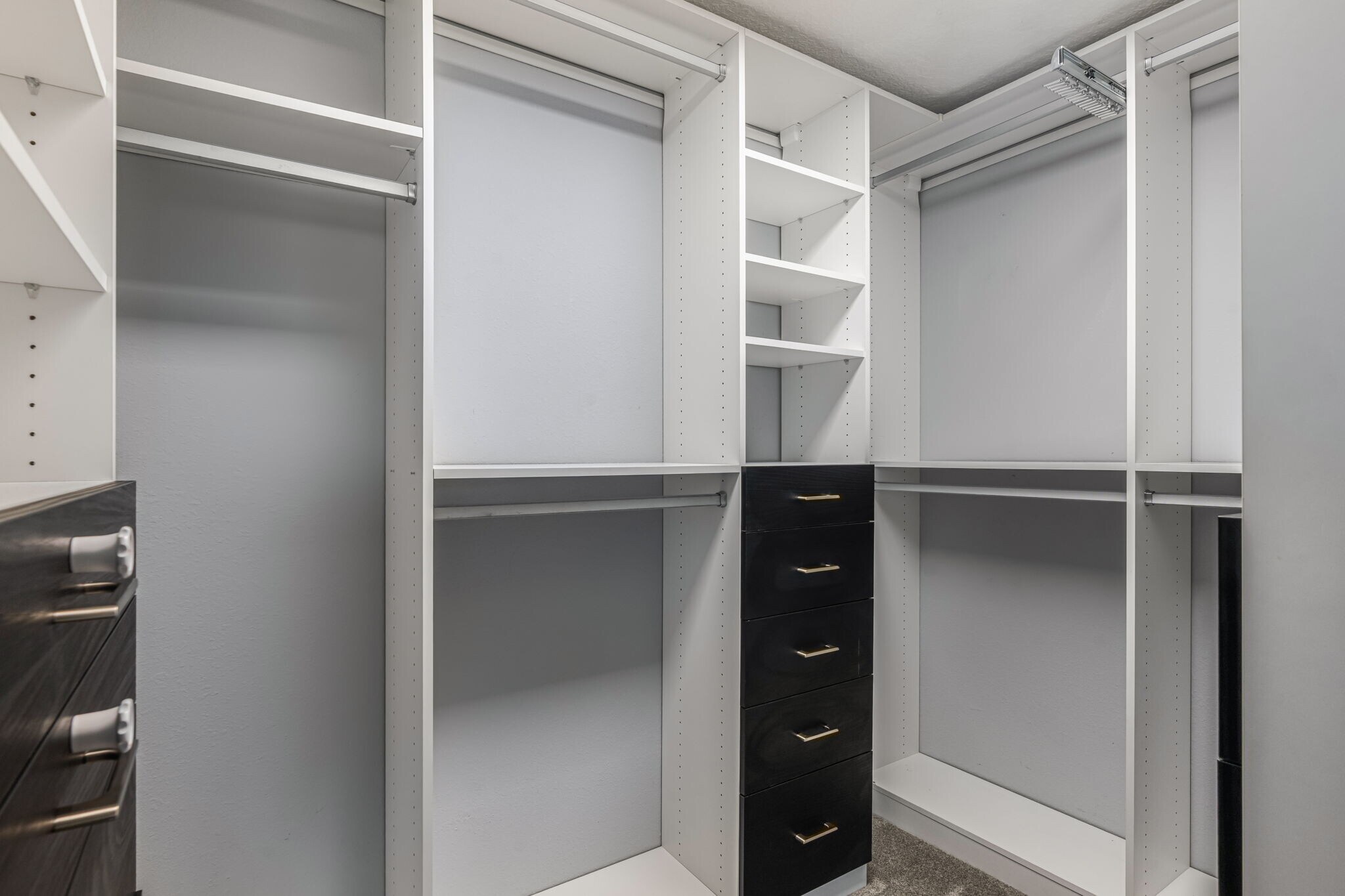 Master Bedroom Closet - 8201 Wolverine Dr NW