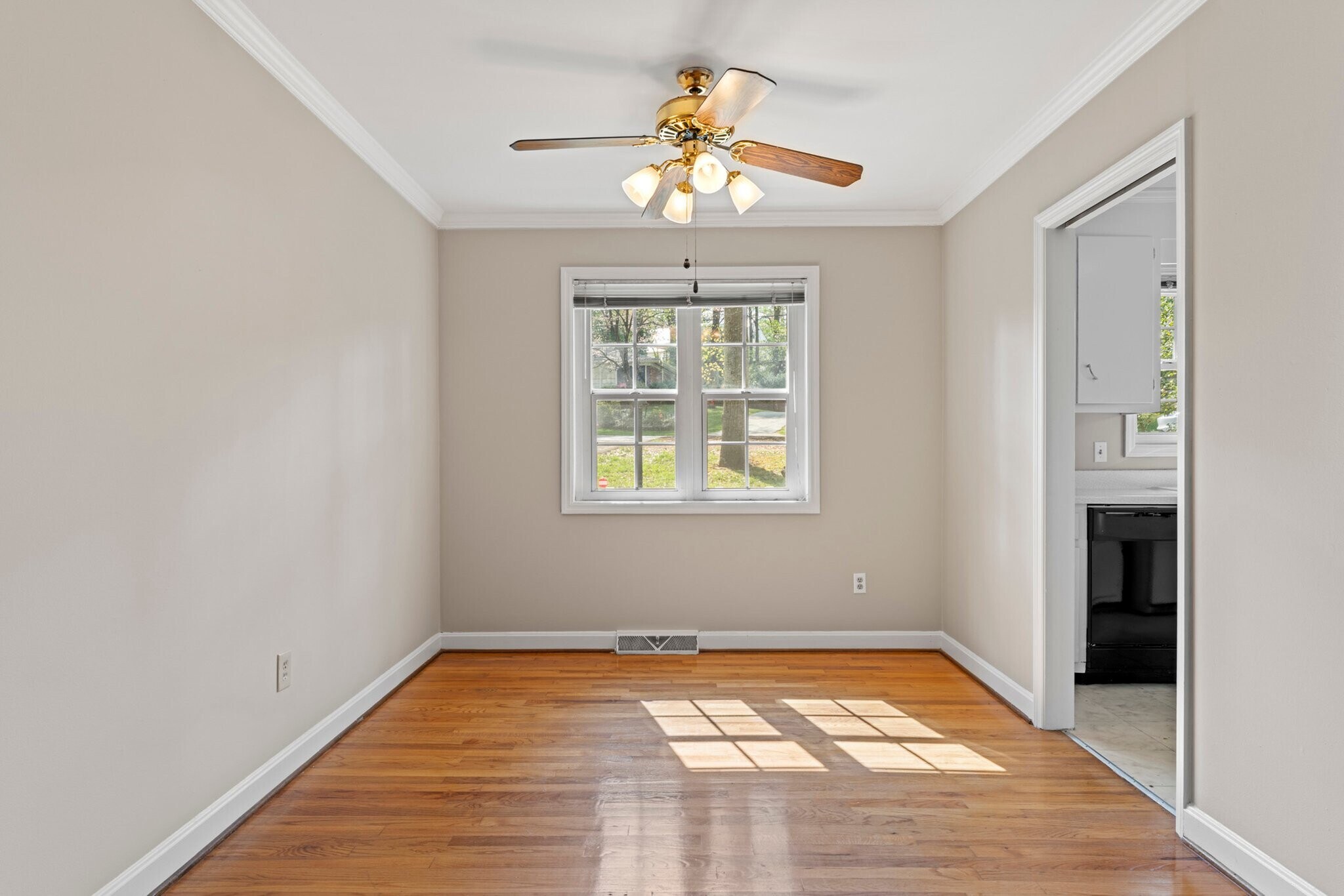 Building Photo - 30 Knoxbury Terrace