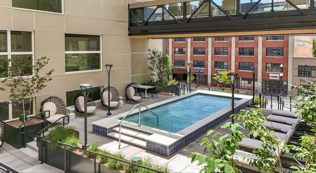 Building Photo - 360 W 200 S