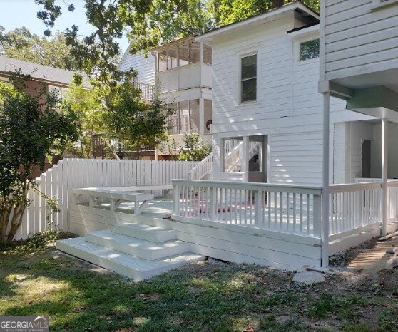 Building Photo - 32 Highland Dr NE