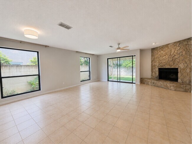 Building Photo - 1746 Ocean Grove Dr