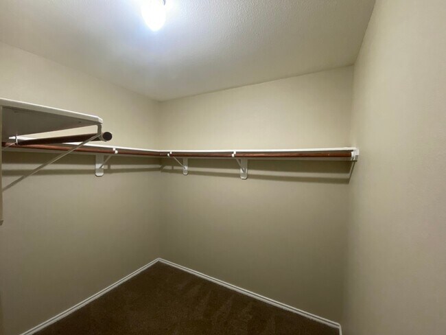 Building Photo - 12807 Blue Timbers Ct