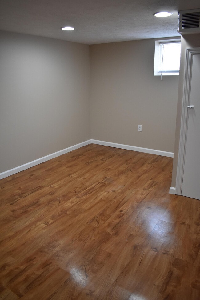 Building Photo - 5360 N 29th St