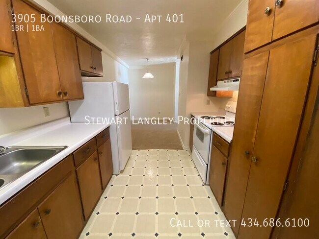Building Photo - 3905 Boonsboro Rd