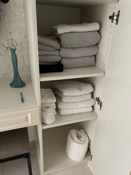 Building Photo - 807 Bayport Wy