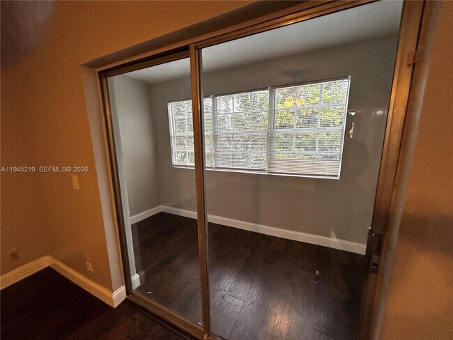 Building Photo - 5979 NW 29th Pl