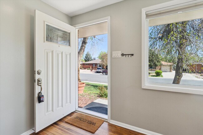 Building Photo - Move-In Ready Ranch with Modern Upgrades a...