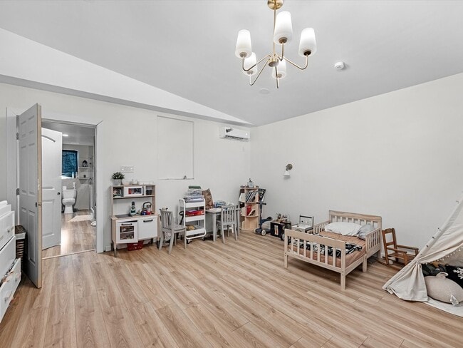 Building Photo - 3209 Pennsylvania St