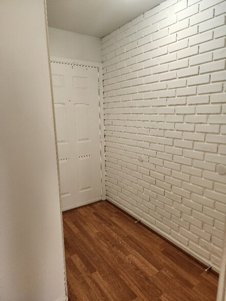 Building Photo - 20225 Shipley Terrace