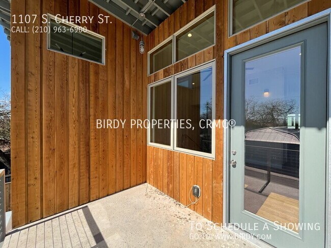 Building Photo - 1107 S Cherry St