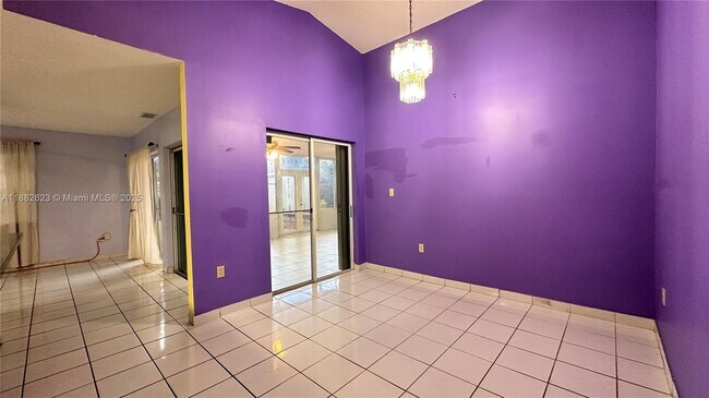 Building Photo - 5421 SW 143rd Ave